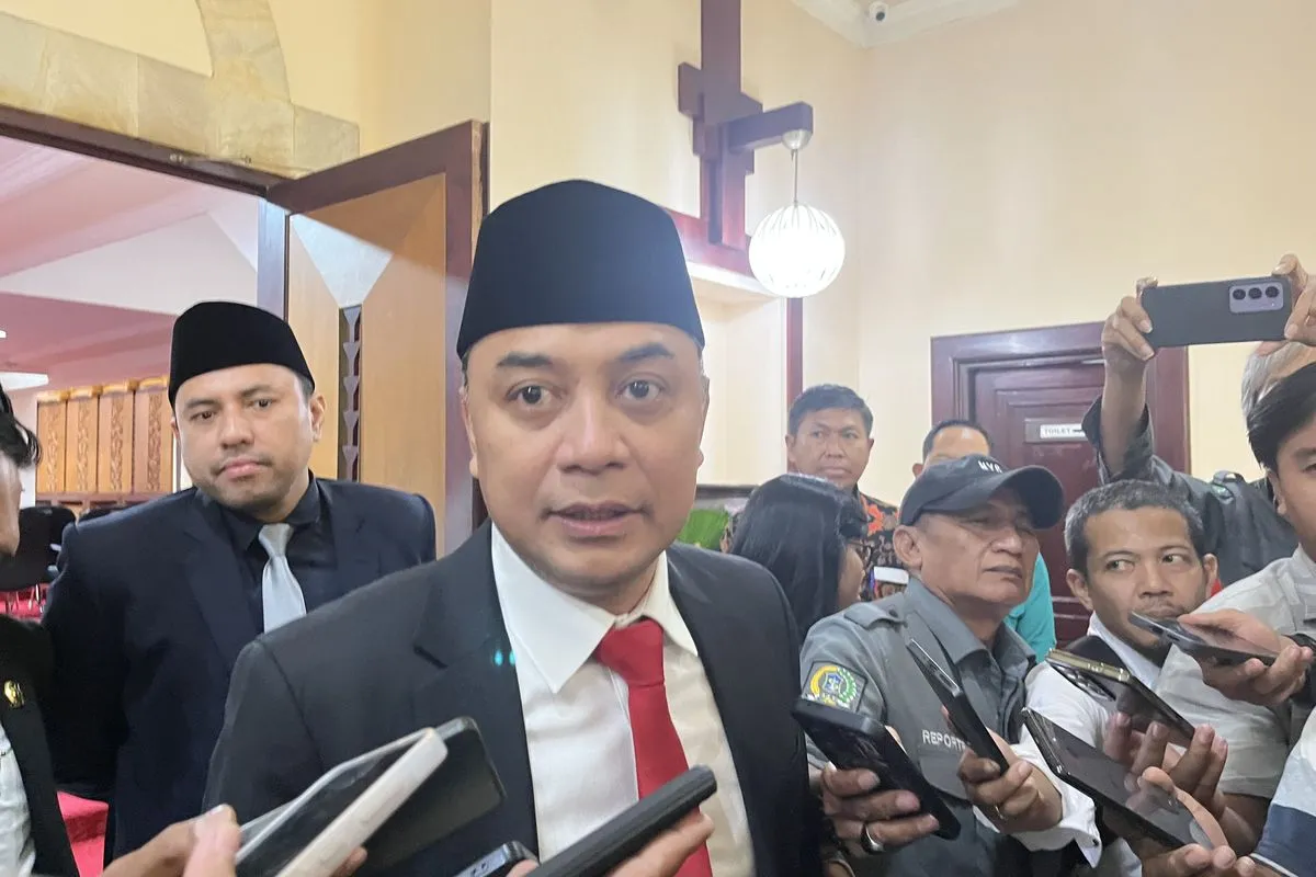 APBD SURABAYA 2026 DISAHKAN NAIK JADI RP 11 TRILIUN FOKUS SEKTOR PENDIDIKAN DAN INFRASTRUKTUR