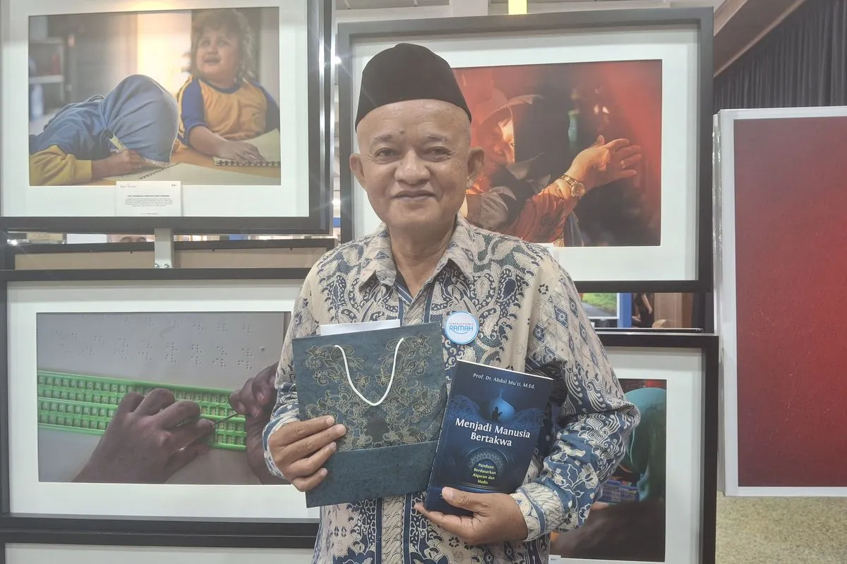 MENGUBAH STIGMA JADI KARYA, DEDIKASI M. ARDI GELORAKAN LITERASI JALANAN