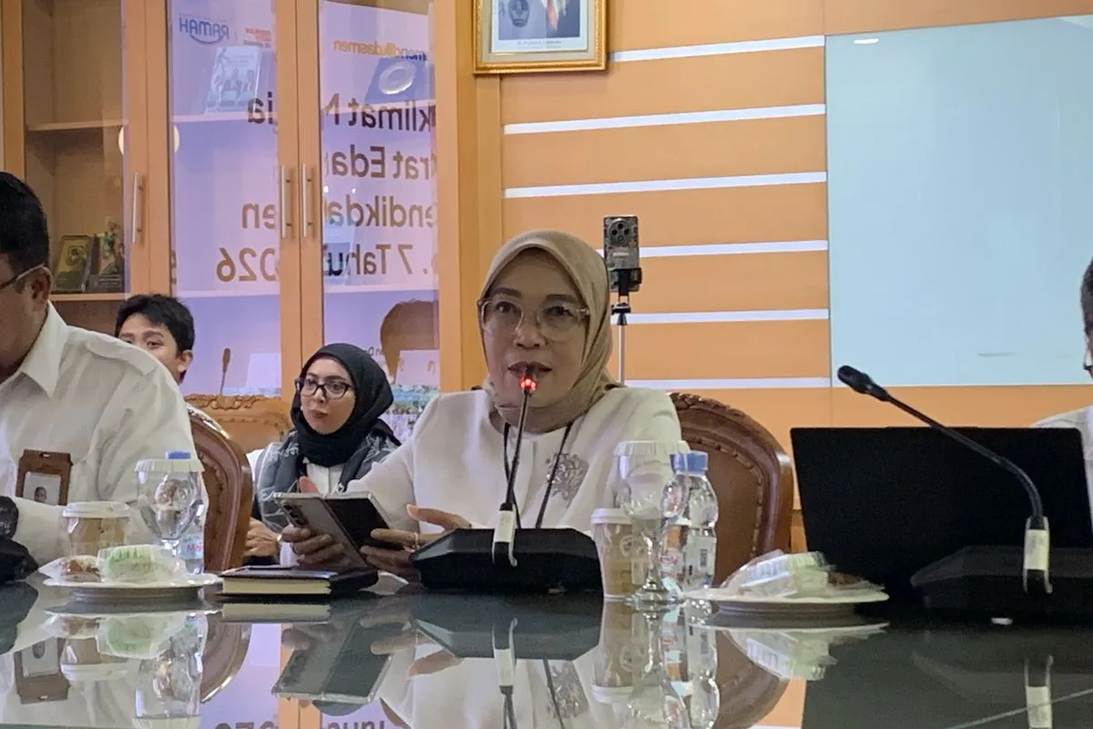 KEMENDIKDASMEN PASTIKAN PERALIHAN GURU PPPK PARUH WAKTU KE PENUH WAKTU TANPA TES MULAI JANUARI 2027