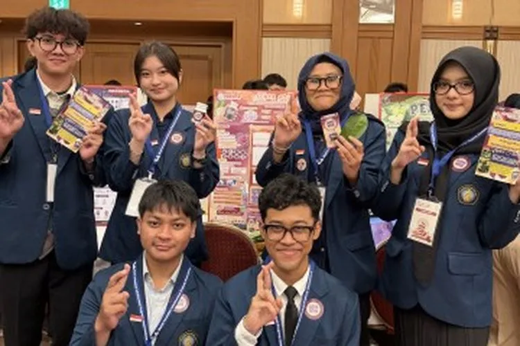 INOVASI KAPSUL DAUN SIRSAK MAHASISWA UB RAIH EMAS DI JEPANG, POTENSIAL JADI TERAPI KANKER SERVIKS