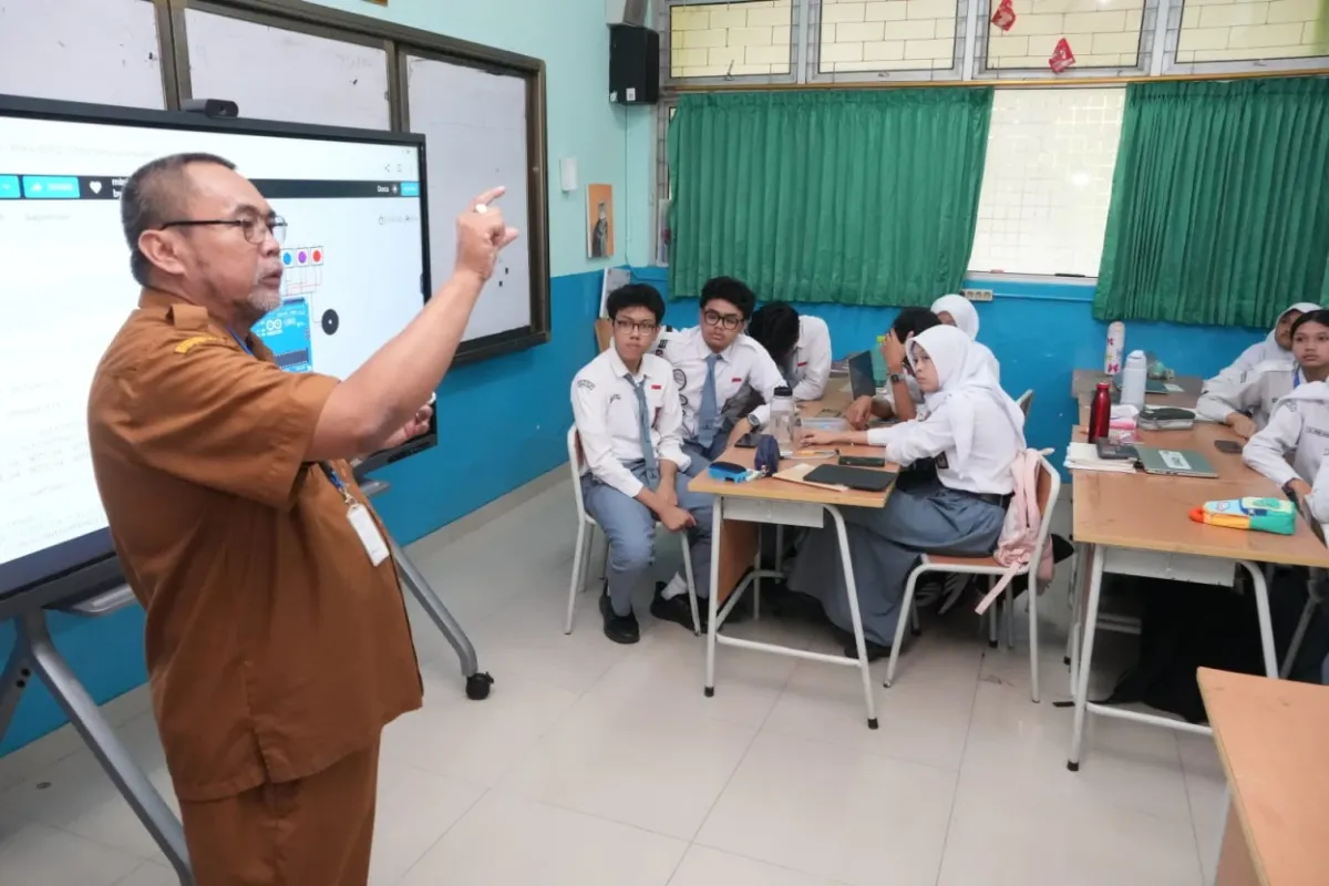 KEMENDIKDASMEN SUSUN PETA JALAN SELEKSI CPNS GURU UNTUK PENUHI KEKURANGAN 464 RIBU FORMASI BERTAHAP HINGGA 2029