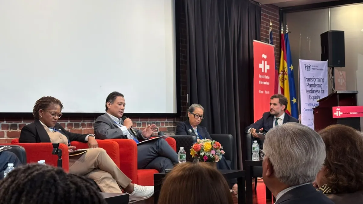 DEKAN FK-KMK UGM TEGASKAN KESIAPAN PANDEMI HARUS BERKEADILAN DAN MELEDAKKAN PERLINDUNGAN MASYARAKAT RENTAN DI FORUM GLOBAL NEW YORK
